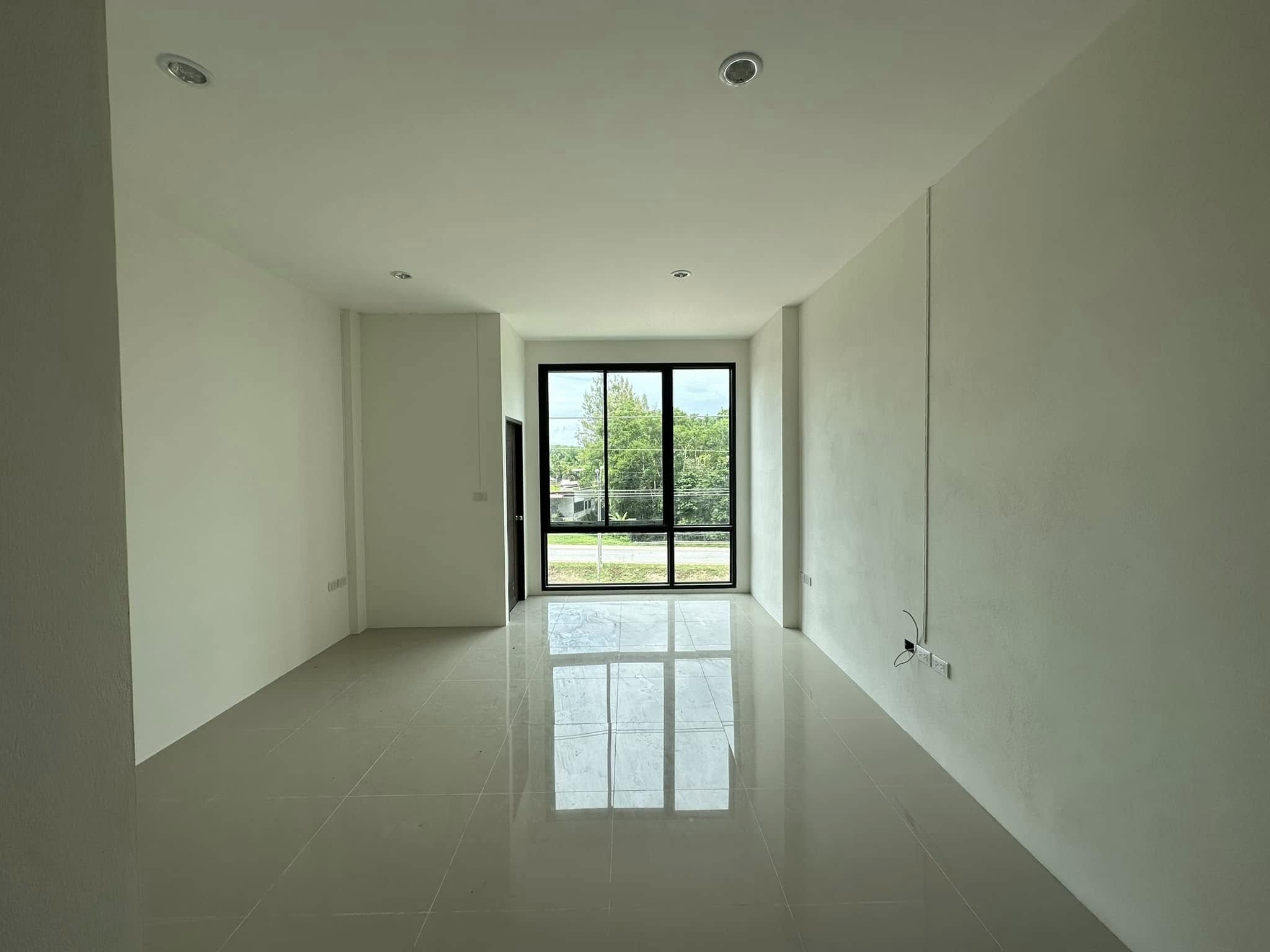 อาคารพาณิชย์ 3 ชั้น สไตล์ Modern อ.นายายอาม จ.จันทบุรี ภาพผลงานจริง รูปที่ 7