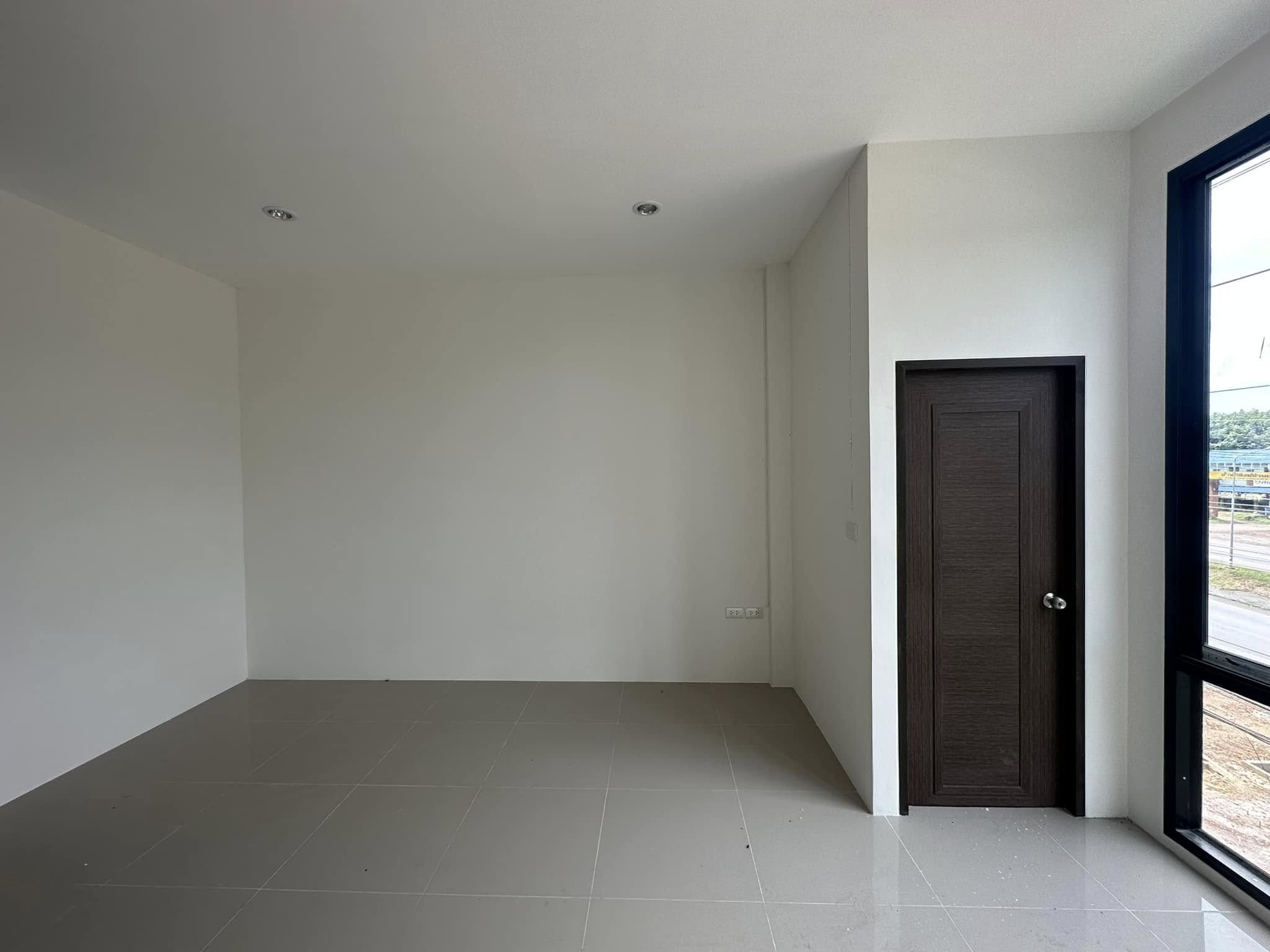 อาคารพาณิชย์ 3 ชั้น สไตล์ Modern อ.นายายอาม จ.จันทบุรี ภาพผลงานจริง รูปที่ 11